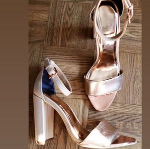 Ted Baker Nude/rosegold sandals